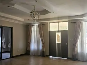 5 Bedroom House to Rent in Borrowdale