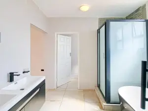 Townhouse/Cluster to Rent in Carrick Creagh Estate