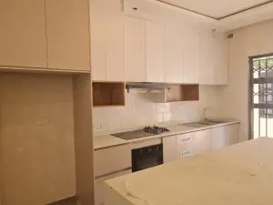 Townhouse/Cluster to Rent in Emerald Hill