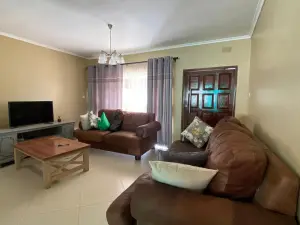 2 Bedroom Cottage/Garden Flat to Rent in Avondale West