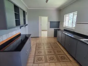 4 Bedroom House to Rent in Glen Lorne