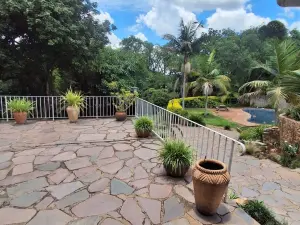 4 Bedroom House to Rent in Glen Lorne