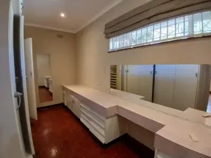 4 Bedroom House to Rent in Highlands