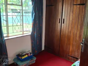 4 Bedroom House to Rent in Mandara