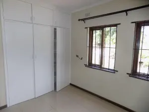 Townhouse/Cluster to Rent in Newlands