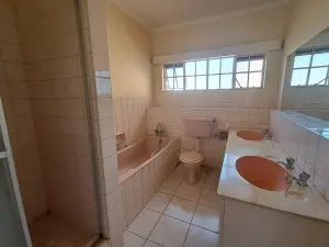 Townhouse/Cluster to Rent in Avenues