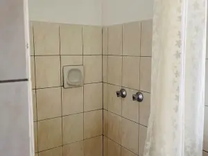 Flat/Apartment to Rent in Borrowdale Brooke