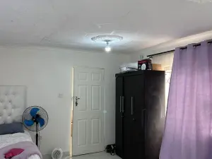 Townhouse/Cluster to Rent in Bluff Hill