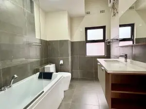 Townhouse/Cluster to Rent in Avondale