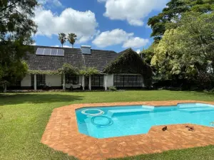 5 Bedroom House to Rent in Gunhill