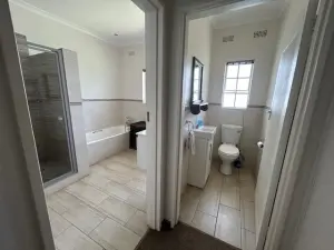 5 Bedroom House to Rent in Gunhill