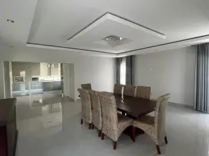 5 Bedroom House to Rent in Pomona