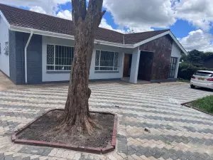 3 Bedroom House to Rent in Bluff Hill