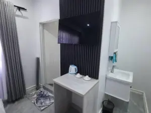 7 Bedroom House to Rent in Highlands