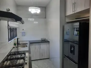 7 Bedroom House to Rent in Highlands