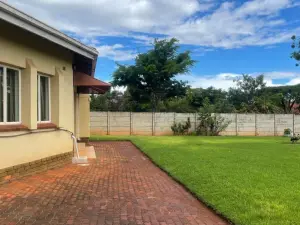 Cottage/Garden Flat to Rent in Mount Pleasant Heights