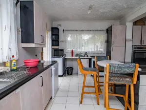 5 Bedroom House to Rent in Mandara