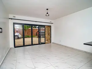 Flat/Apartment to Rent in Avondale West