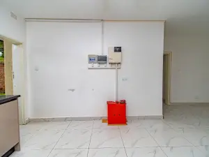 Flat/Apartment to Rent in Avondale West