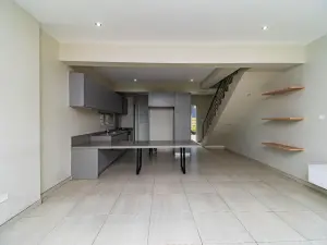 Flat/Apartment to Rent in Highlands