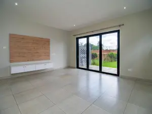 Flat/Apartment to Rent in Highlands