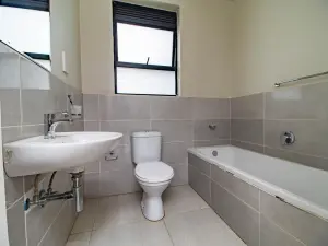 Flat/Apartment to Rent in Highlands
