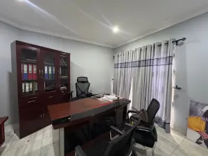 5 Bedroom House to Rent in Arlington