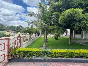 5 Bedroom House to Rent in Arlington