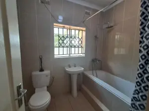 2 Bedroom Cottage/Garden Flat to Rent in Philadelphia