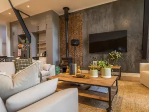 Townhouse/Cluster to Rent in Rolf Valley