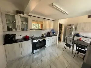 4 Bedroom House to Rent in Emerald Hill