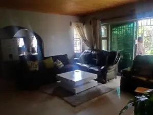 5 Bedroom House to Rent in Southerton