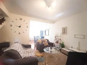 Flat/Apartment to Rent in Avondale West