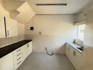 Flat/Apartment to Rent in Avondale West