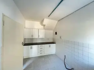 Flat/Apartment to Rent in Avondale West