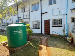 Flat/Apartment to Rent in Avondale West