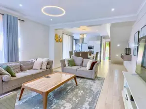 Townhouse/Cluster to Rent in Greendale