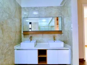 Townhouse/Cluster to Rent in Newlands