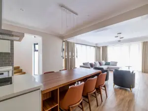 Townhouse/Cluster to Rent in Newlands