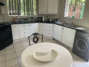 Townhouse/Cluster to Rent in Borrowdale Brooke