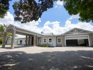 4 Bedroom House to Rent in Arlington