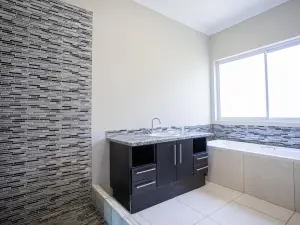 4 Bedroom House to Rent in Arlington