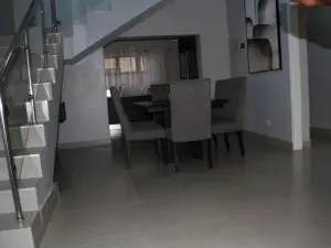 Townhouse/Cluster to Rent in Highlands