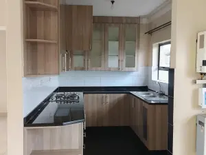 3 Bedroom Cottage/Garden Flat to Rent in Arlington