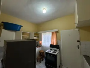 2 Bedroom House to Rent in Avondale