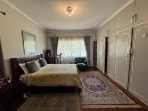 3 Bedroom House to Rent in Alexandra Park