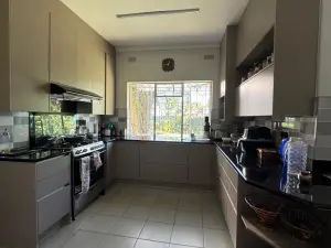 3 Bedroom House to Rent in Alexandra Park