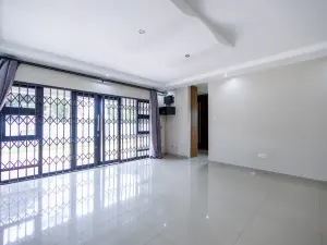 4 Bedroom House to Rent in Mount Pleasant Heights