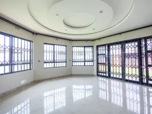 4 Bedroom House to Rent in Mount Pleasant Heights