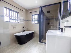 4 Bedroom House to Rent in Mount Pleasant Heights